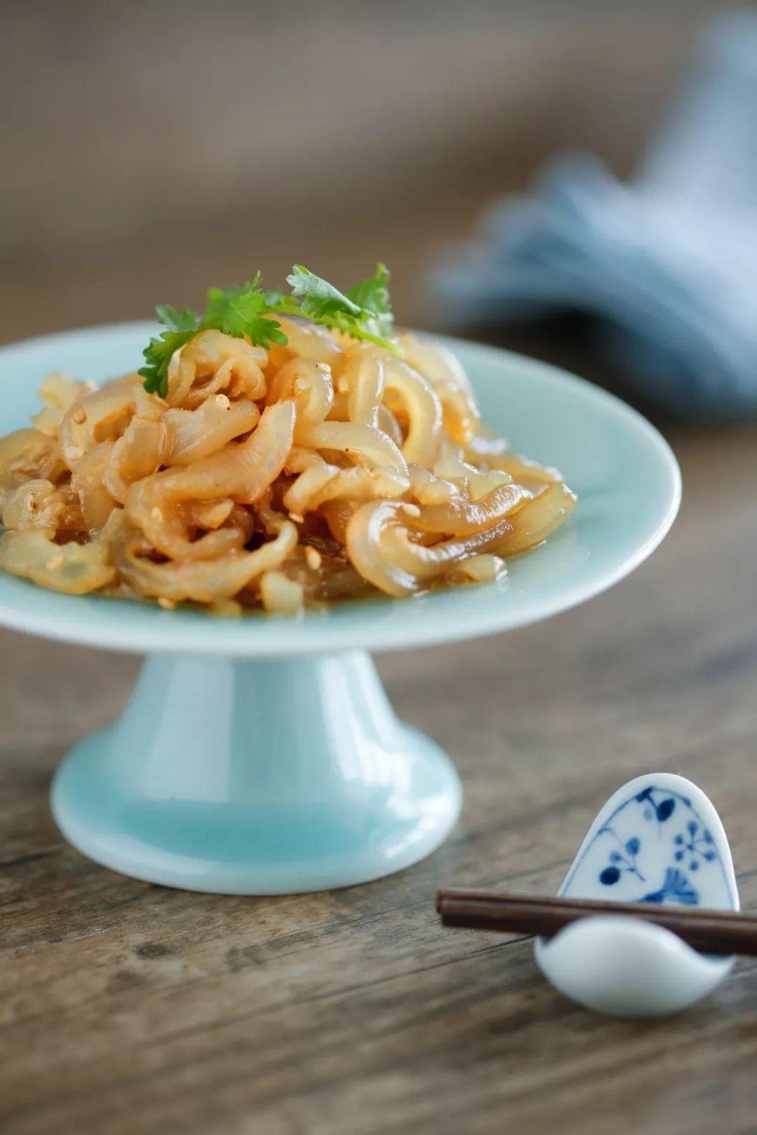 海蜇吃法与做法视频教程，探索海洋美食的健康魅力