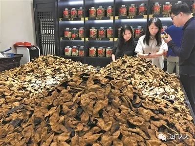 广东某门店陈皮价格飙升至每斤高达12.8万元