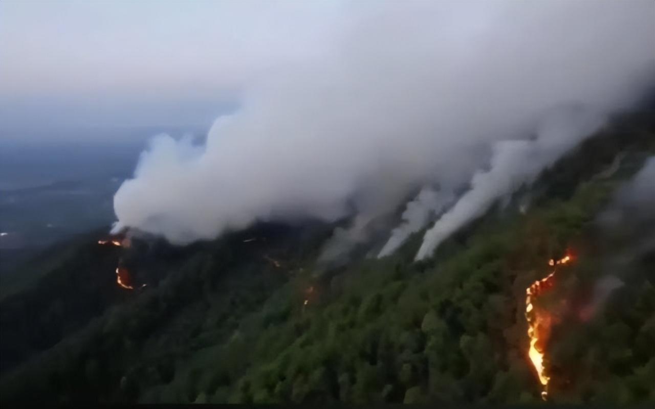 重庆北碚缙云山并未起火，误解与真相的澄清