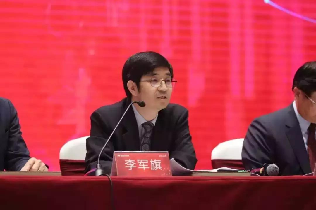 工业富联与东方财富，智能制造与金融科技的深度融合探究