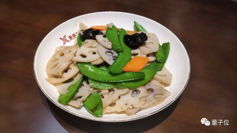 机器人炒预制菜，未来餐饮的新潮流